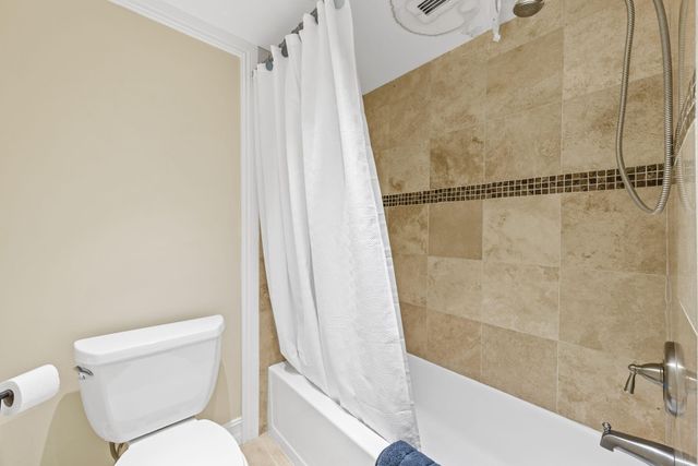 6300 S Falls Circle Drive 311, Lauderhill, FL 33319