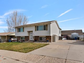 2977 S BREEZE DR, Magna, UT 84044