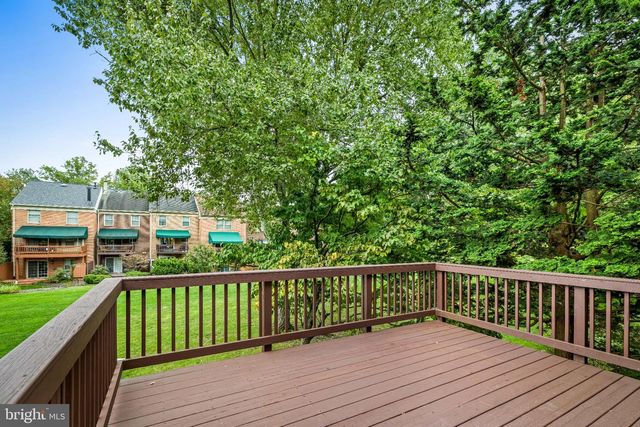 19 VICTORIA FALLS CT, Sparks, MD 21152