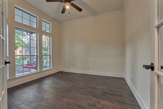 168 Bristol Bend Circle, The Woodlands, TX 77382