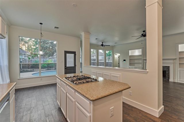 168 Bristol Bend Circle, The Woodlands, TX 77382