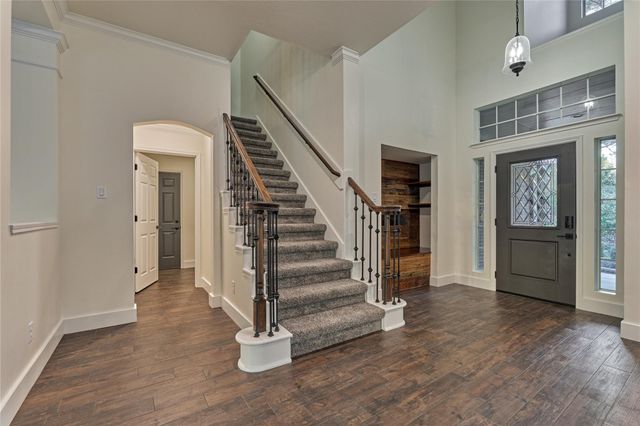 168 Bristol Bend Circle, The Woodlands, TX 77382