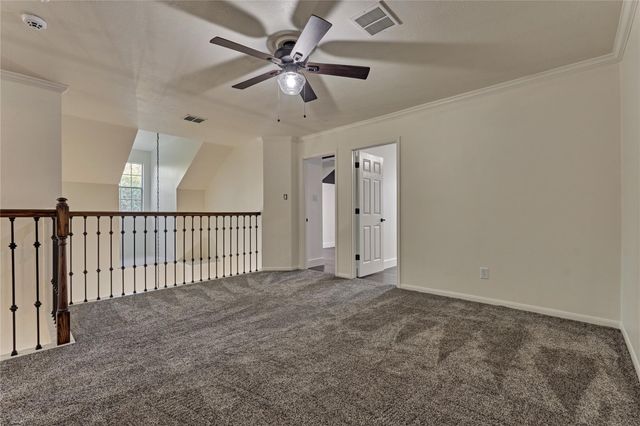 168 Bristol Bend Circle, The Woodlands, TX 77382