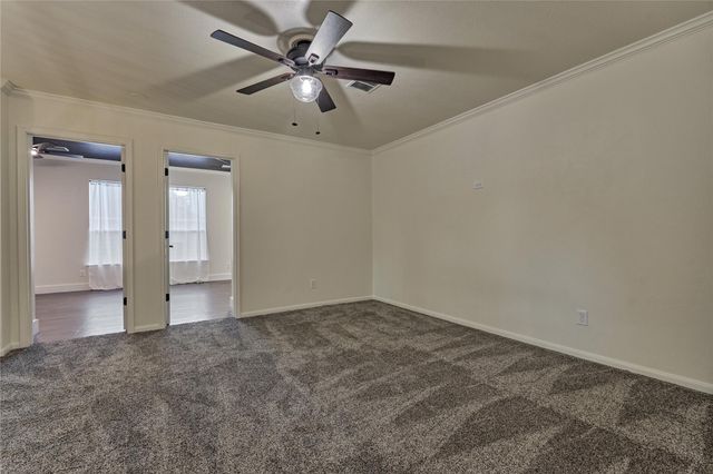 168 Bristol Bend Circle, The Woodlands, TX 77382