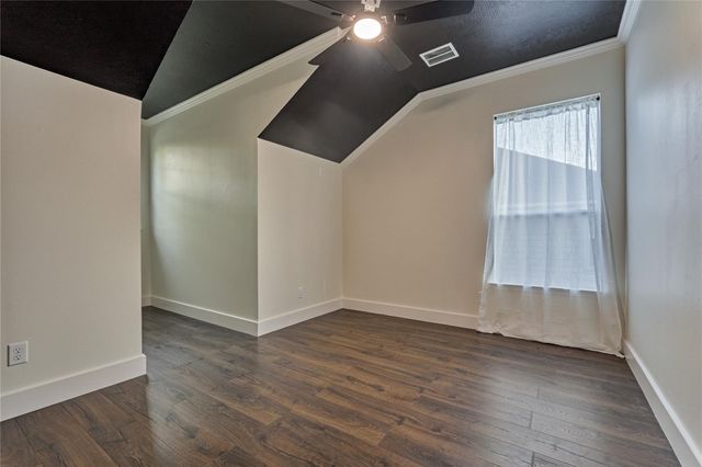 168 Bristol Bend Circle, The Woodlands, TX 77382