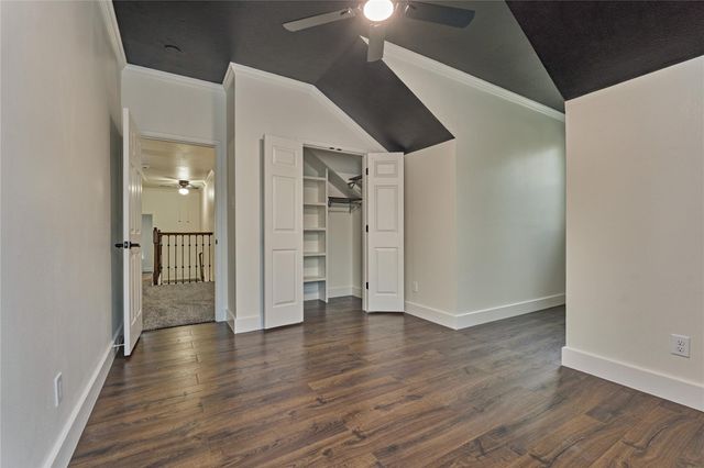 168 Bristol Bend Circle, The Woodlands, TX 77382