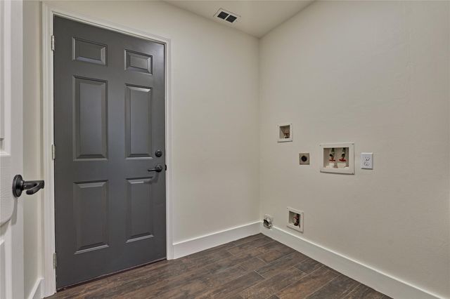 168 Bristol Bend Circle, The Woodlands, TX 77382