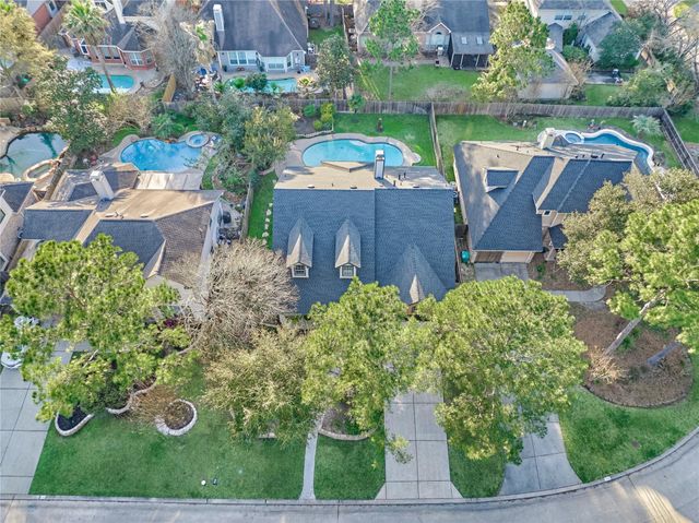 168 Bristol Bend Circle, The Woodlands, TX 77382