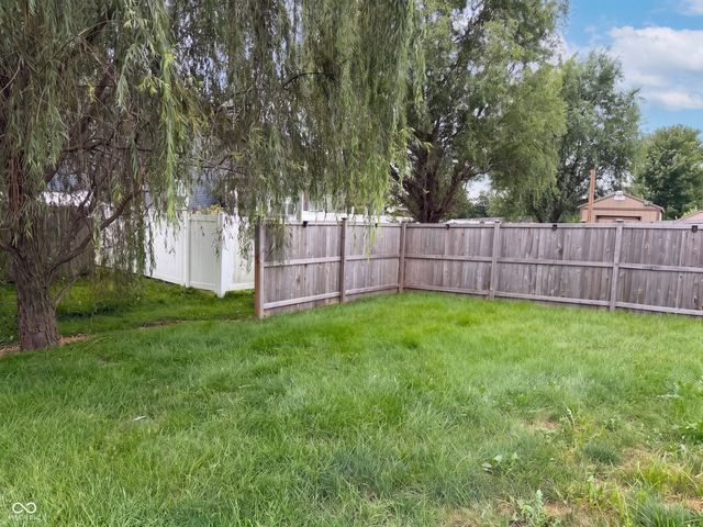 1349 Fiesta Drive, Franklin, IN 46131