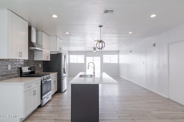 1628 E GRANADA Road, Phoenix, AZ 85006