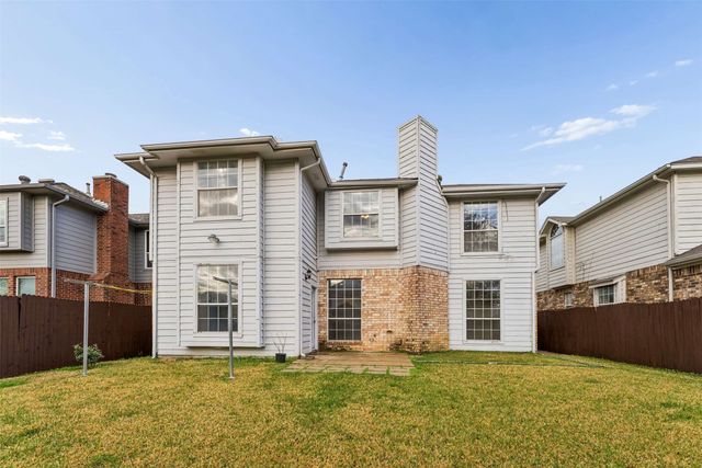 2124 Newport Drive, Flower Mound, TX 75028