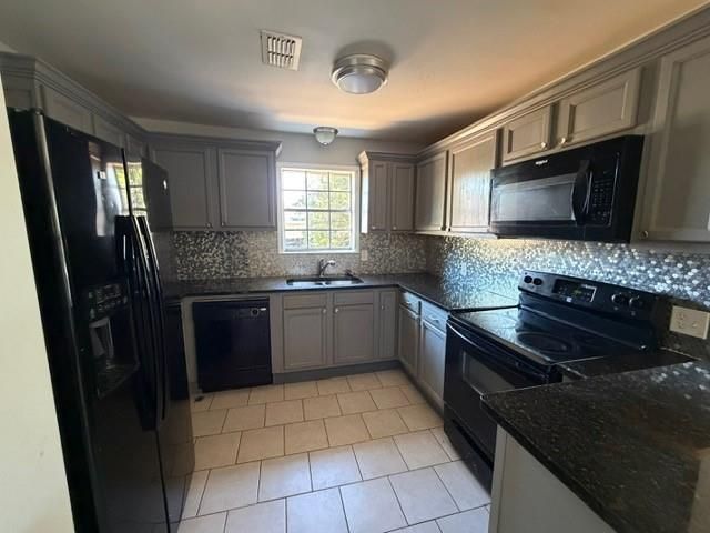 6821 Greenway Drive S, Mobile, AL 36608