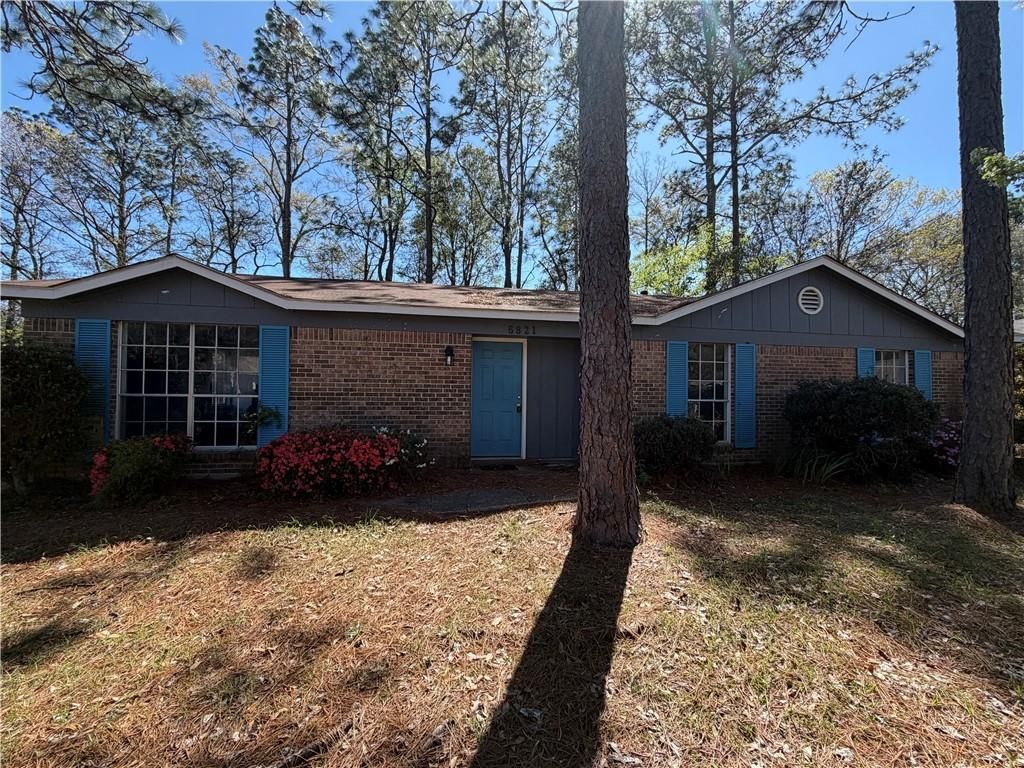 6821 Greenway Drive S, Mobile, AL 36608