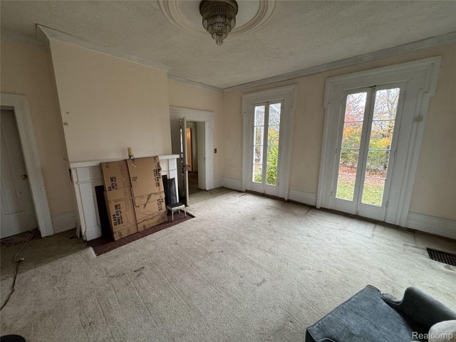 7443 E Michigan Avenue, Saline, MI 48176