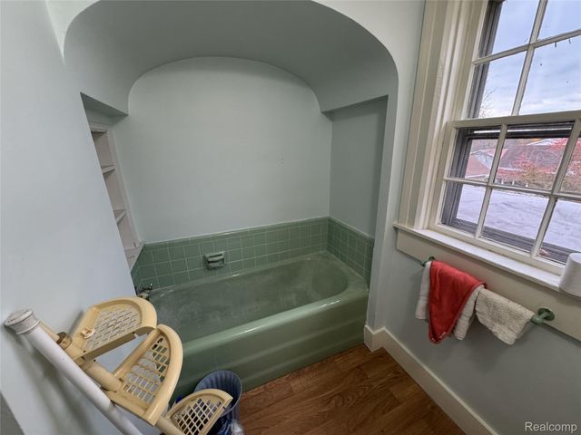 7443 E Michigan Avenue, Saline, MI 48176