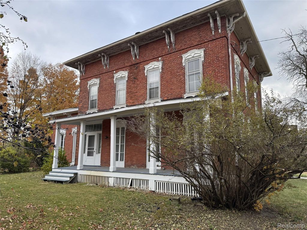 7443 E Michigan Avenue, Saline, MI 48176