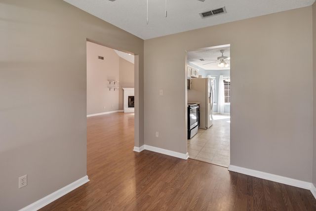 3510 RIPPLECHASE DR, Bartlett, TN 38133