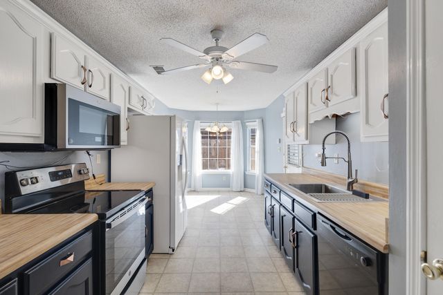 3510 RIPPLECHASE DR, Bartlett, TN 38133