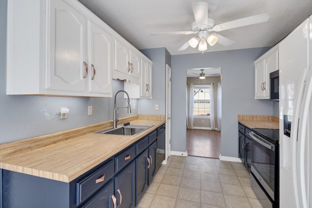 3510 RIPPLECHASE DR, Bartlett, TN 38133