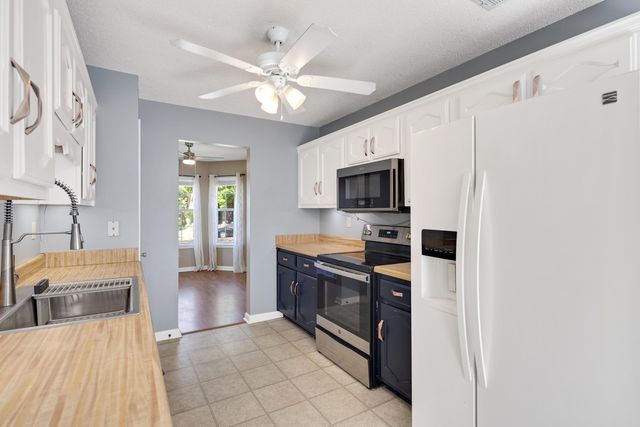 3510 RIPPLECHASE DR, Bartlett, TN 38133