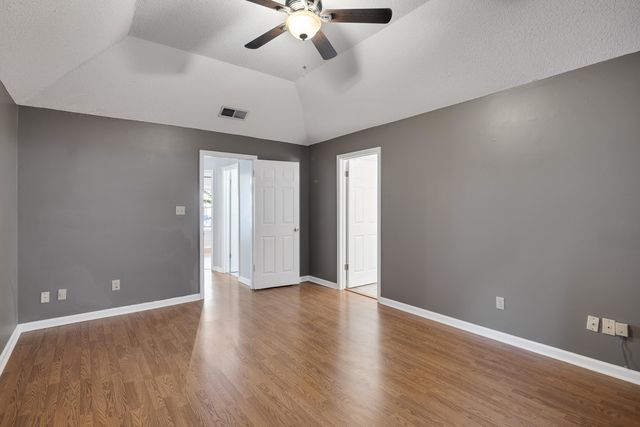 3510 RIPPLECHASE DR, Bartlett, TN 38133