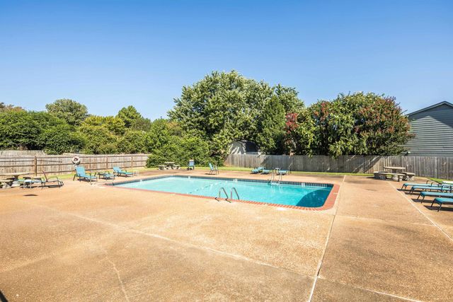 3510 RIPPLECHASE DR, Bartlett, TN 38133
