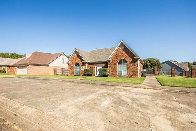3510 RIPPLECHASE DR, Bartlett, TN 38133