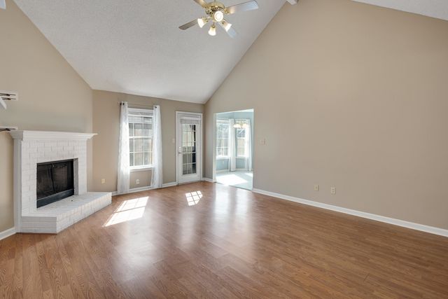 3510 RIPPLECHASE DR, Bartlett, TN 38133