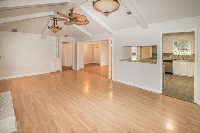 10534 Huntington Wood Drive, Houston, TX 77099