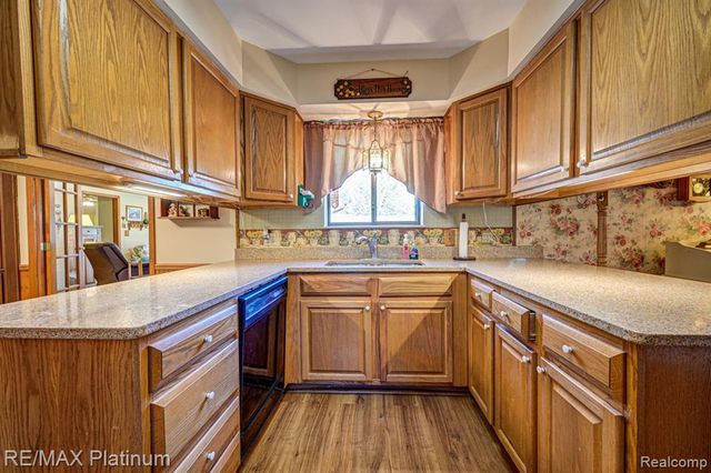 7062 South Fork Drive, Swartz Creek, MI 48473