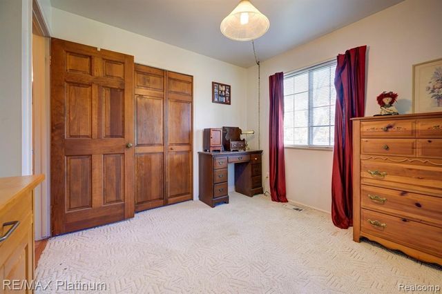 7062 South Fork Drive, Swartz Creek, MI 48473