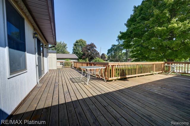 7062 South Fork Drive, Swartz Creek, MI 48473