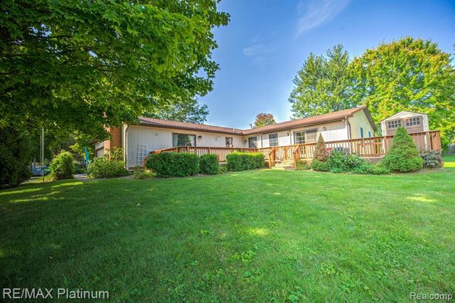 7062 South Fork Drive, Swartz Creek, MI 48473