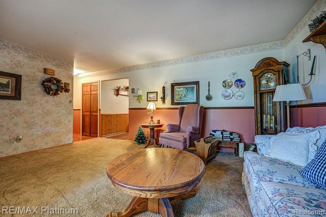 7062 South Fork Drive, Swartz Creek, MI 48473