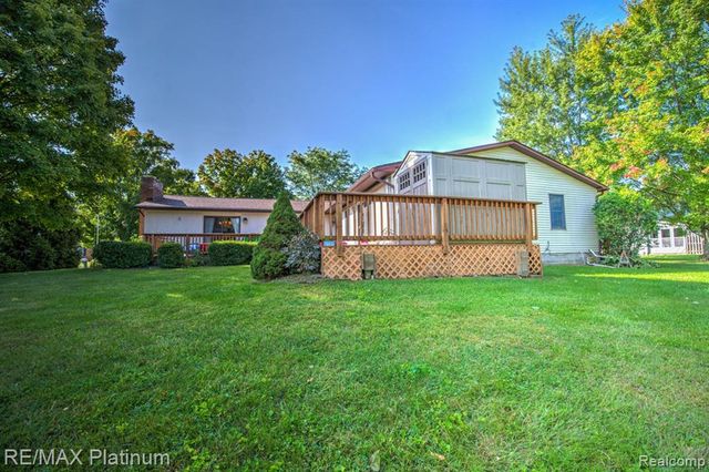 7062 South Fork Drive, Swartz Creek, MI 48473