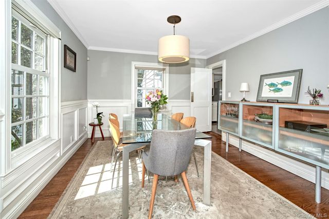 71 Heatherbloom Road, White Plains, NY 10605