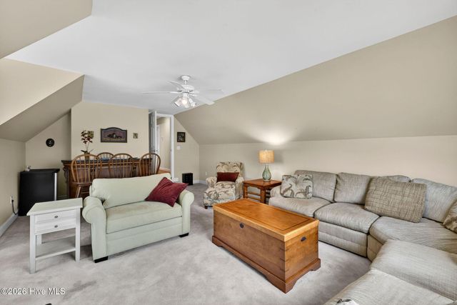 4712 Wedgefield Drive, Wilmington, NC 28409