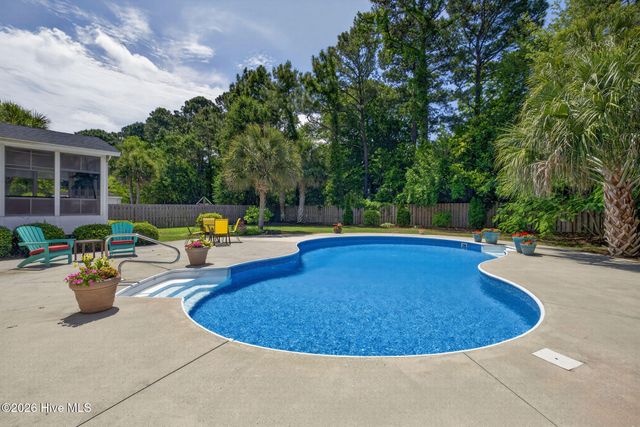 4712 Wedgefield Drive, Wilmington, NC 28409