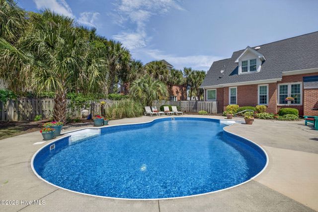 4712 Wedgefield Drive, Wilmington, NC 28409