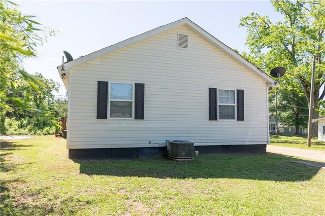 53 Washington Drive, Forsyth, GA 31029