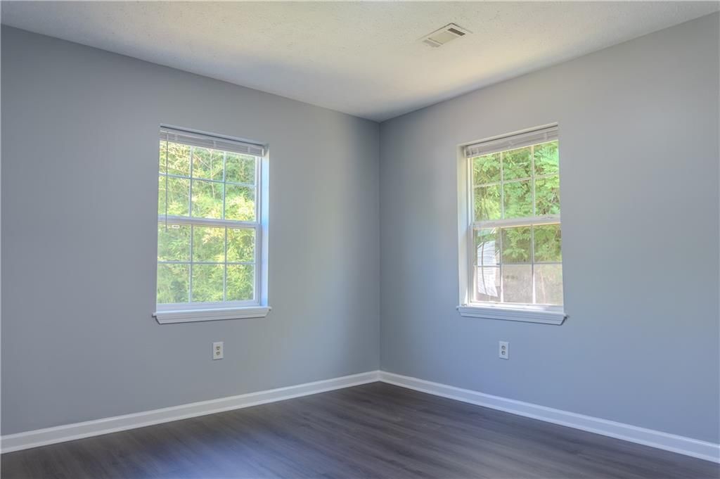 Image 12 of property listing at 53 Washington Drive, Forsyth, GA 31029