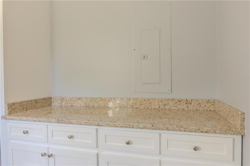 Image 7 of property listing at 53 Washington Drive, Forsyth, GA 31029