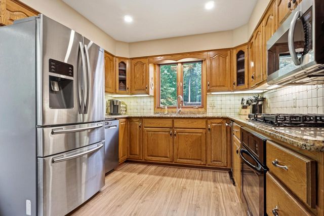1482 37th AVENUE, Kenosha, WI 53144