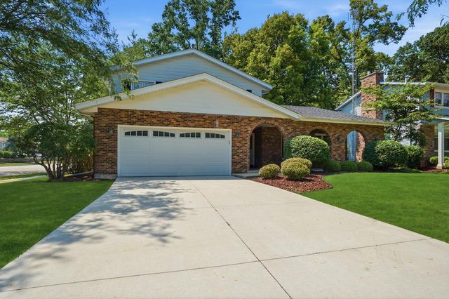 1482 37th AVENUE, Kenosha, WI 53144