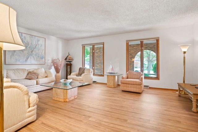 1482 37th AVENUE, Kenosha, WI 53144