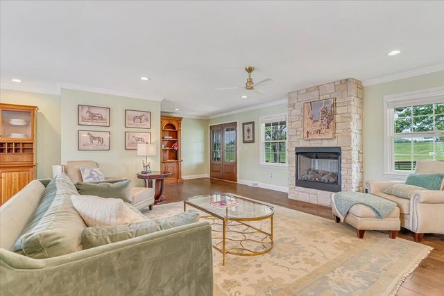 197 Browns Mill Road, Versailles, KY 40383