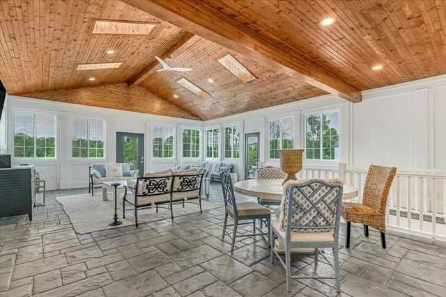 197 Browns Mill Road, Versailles, KY 40383