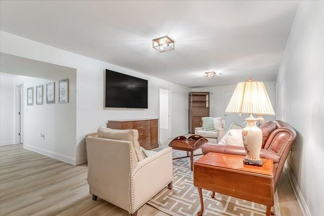 197 Browns Mill Road, Versailles, KY 40383