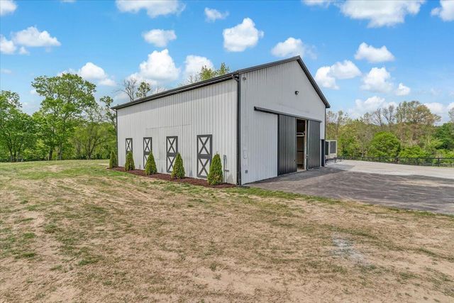 197 Browns Mill Road, Versailles, KY 40383