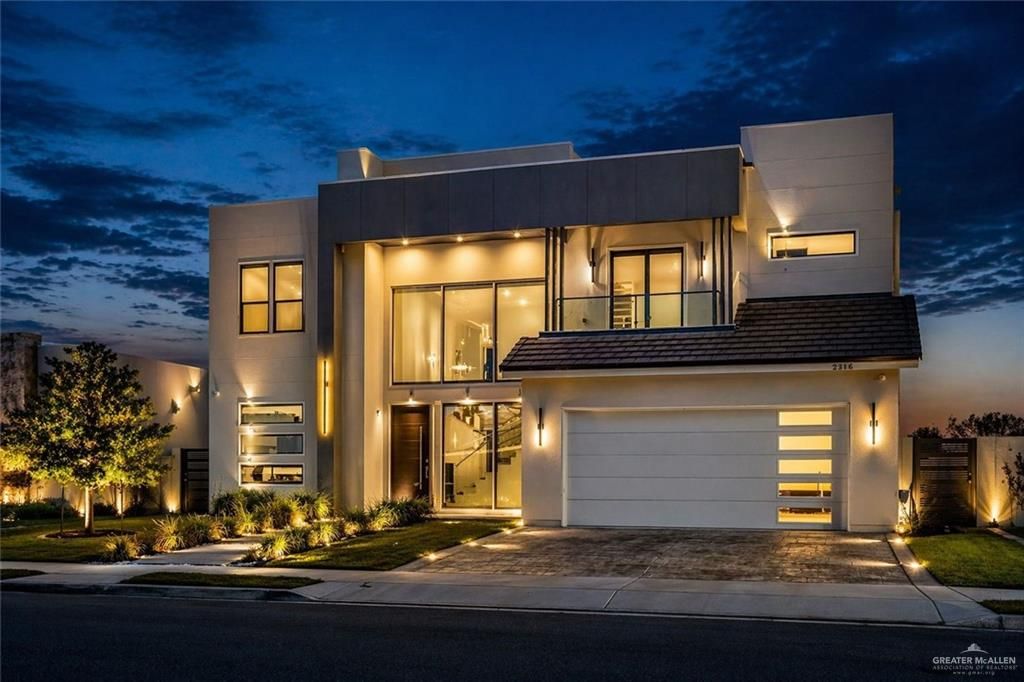 Image 1 of property listing at 2416 S Thames Drive, Edinburg, TX 78539